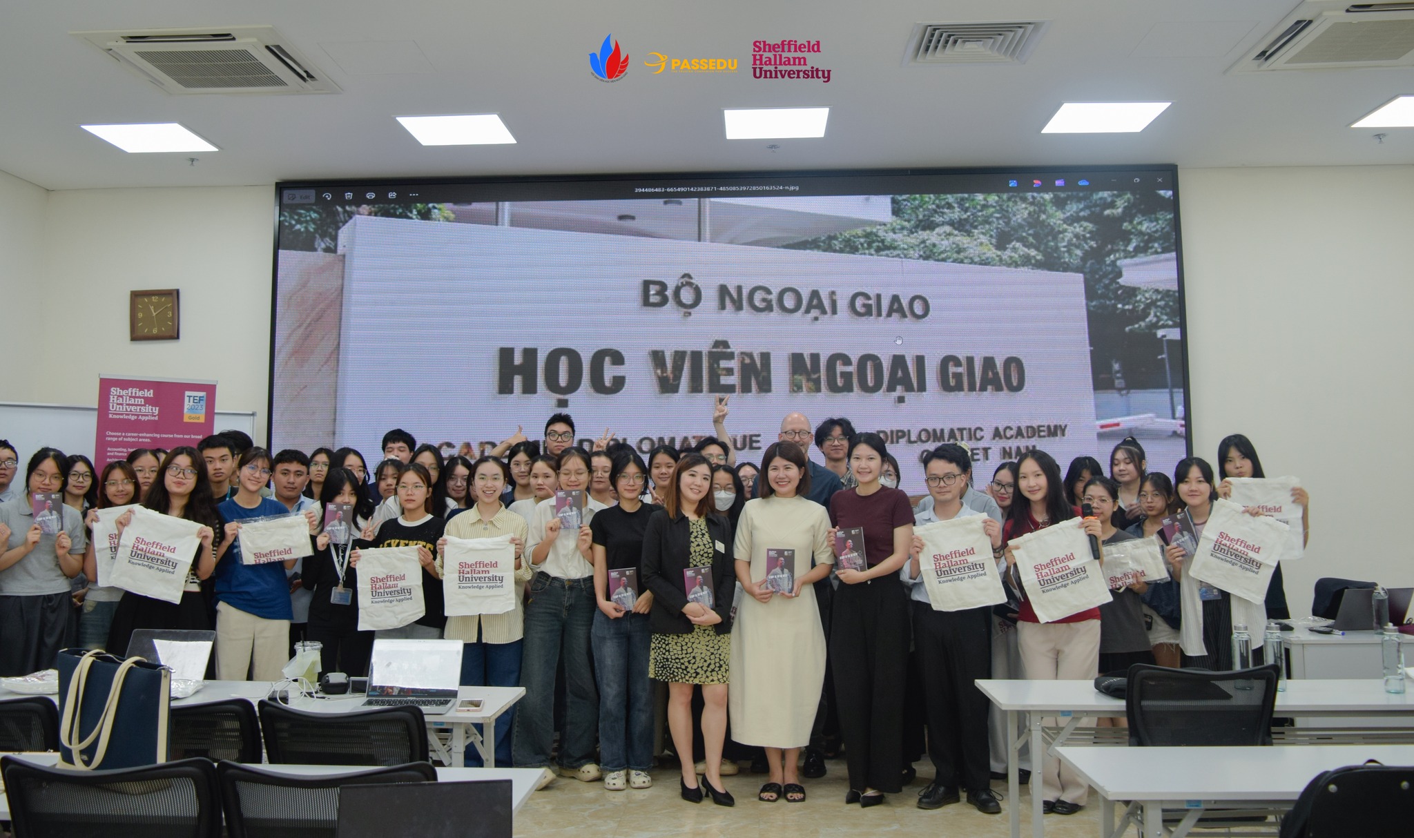 PASSEDU KẾT HỢP CÙNG ĐẠI HỌC SHEFFIELD HALLAM 1